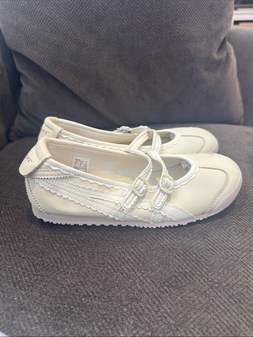 Onitsuka Tiger by Asics White Girls' Mary Jane Strap Dress Shoes
